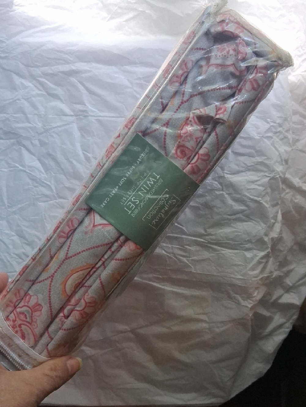 New Twin Size Brushed Microfiber Sheet Set in Pink & Orange Medallion - Picture 5 of 7